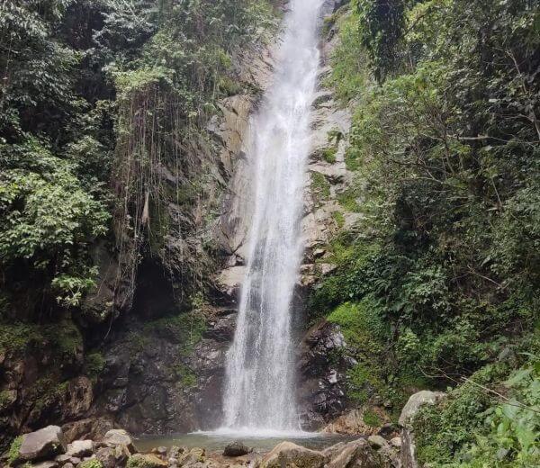 Kolumbien Natur: Arboledas Wasserfall